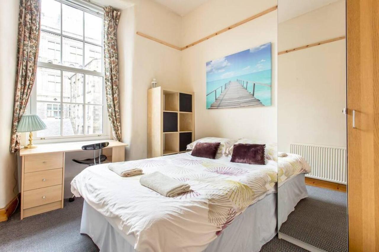 Joivy 3 Bed Flat In Old Town, Close To Grassmarket EDI Eksteriør bilde